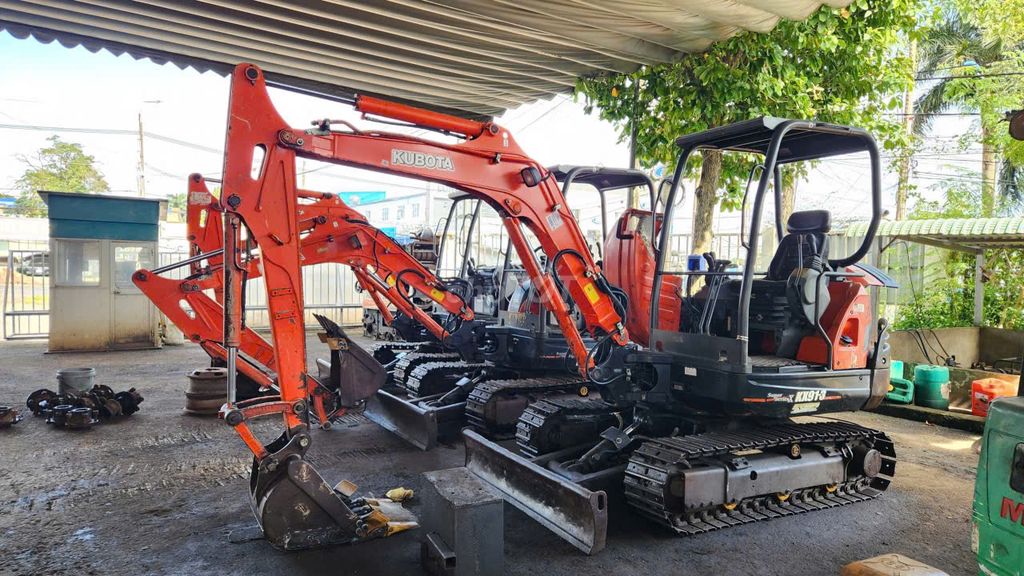 Máy Xúc Đào Kubota 30 HP. Mua bán Phương tiện khác tại Thành phố Long Khánh Đồng Nai được đăng bởi Trương Phú Đạt hình 4