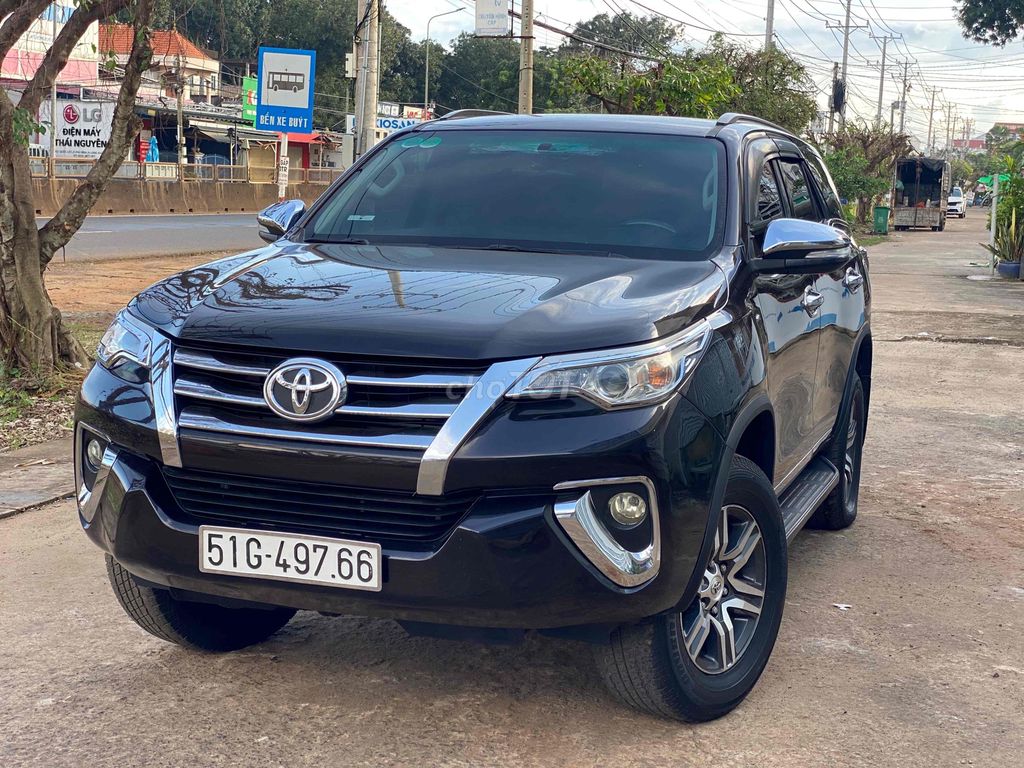 Toyota Fortuner 2017 2.4G 4x2 MT 1 chủ. Mua bán Ô tô tại Thành phố Long Khánh Đồng Nai được đăng bởi Mr hiếu hình 3