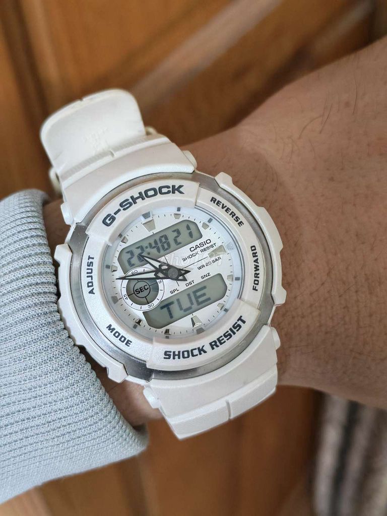 Đồng hồ Casio G-Shock G-300LV Trắng. Mua bán Đồng hồ tại Huyện Vụ Bản Nam Định được đăng bởi Shop Đồng Hồ Si Nhật hình 1