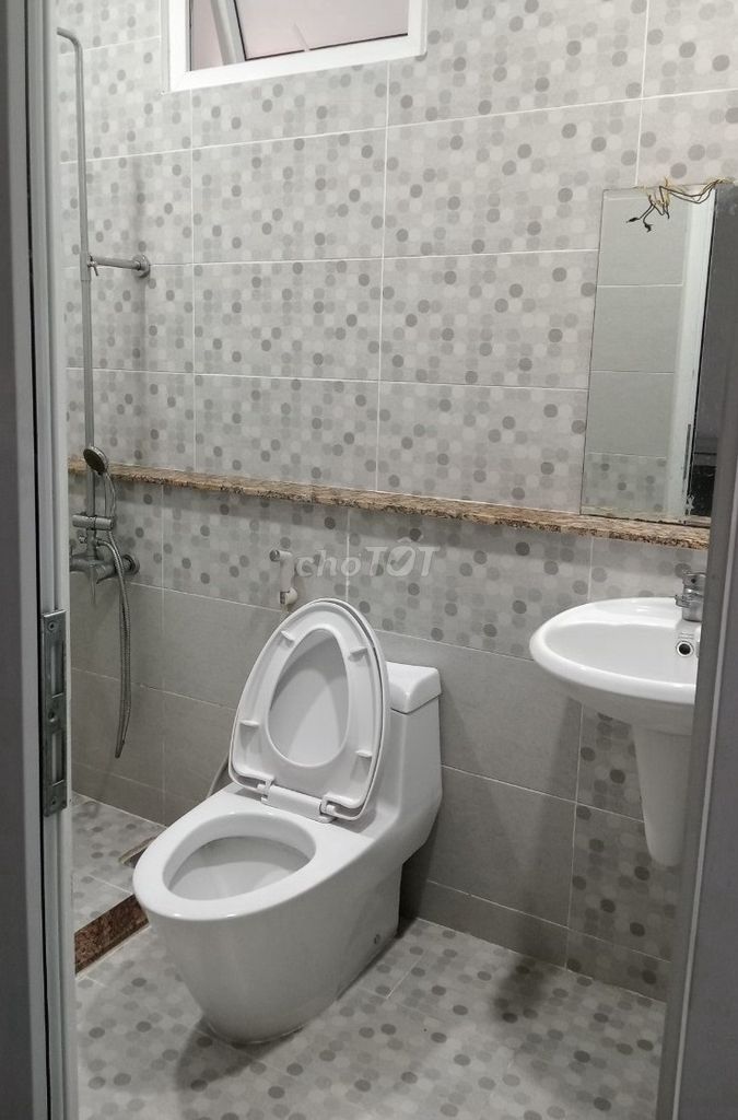 Дом в аренду 100м2, 1-этажный 2-й этаж, улица MTKD B, Хиеп Бинь Чан, Тху Дук, 23т.р.
