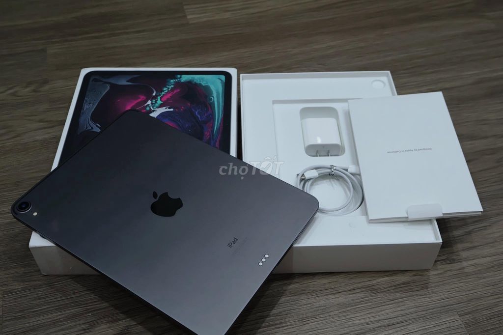 Apple iPad Pro 2018 11 inch 64GB Xám Đã sử dụng. Mua bán Máy tính bảng tại Quận Ba Đình Hà Nội được đăng bởi Hội Đồ Điện Tử hình 1