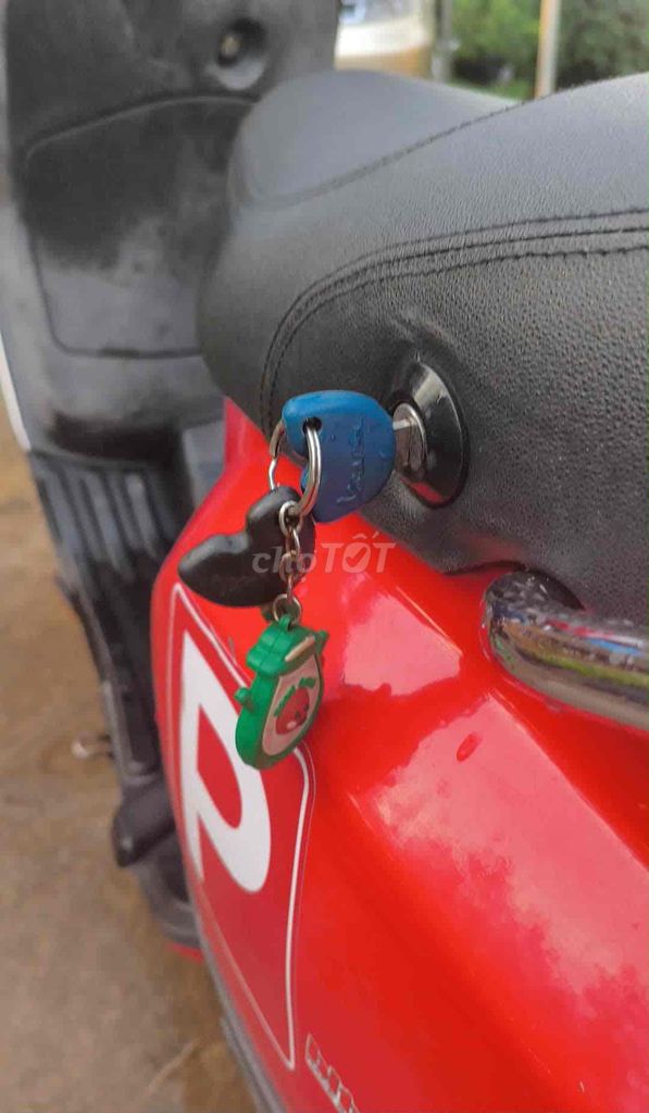 VESPA LX125 3vie HCM chính chủ. Mua bán Xe máy tại Quận Gò Vấp Tp Hồ Chí Minh được đăng bởi NGUYEN MINH hình 8