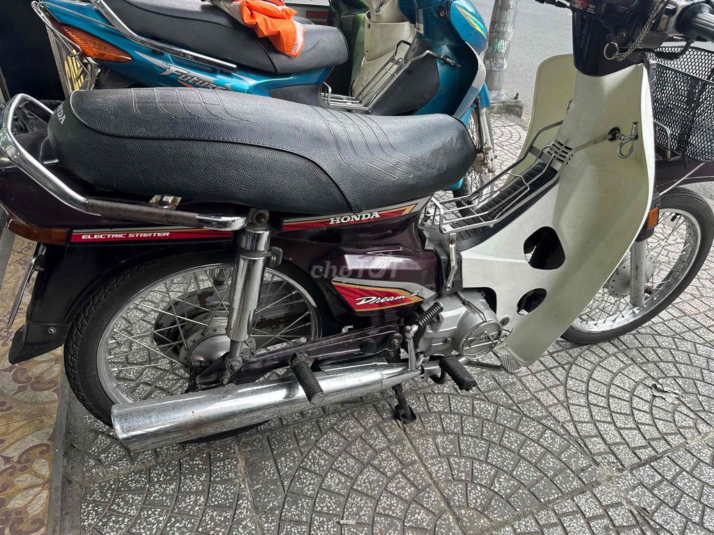 Dream Thái 1997. xe còn đẹp. BSTP cavet đầy đủ. Mua bán Xe máy tại Quận Bình Thạnh Tp Hồ Chí Minh được đăng bởi Lê Nhân hình 4