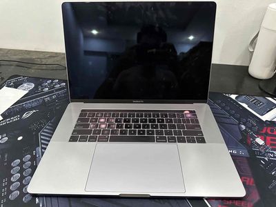 Thanh lý Mac Pro 2018 đẹp keng , màn 15". Mua bán Laptop tại Quận Bắc Từ Liêm Hà Nội được đăng bởi Nguyễn Văn Toản