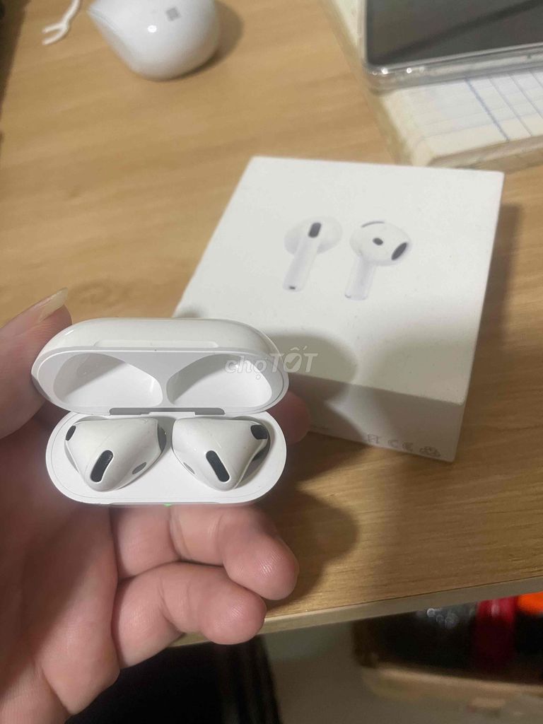 Apple Airpods 4 Trắng Mới. Mua bán Tivi, Âm thanh tại Thành phố Dĩ An Bình Dương được đăng bởi Hải Đăng hình 1