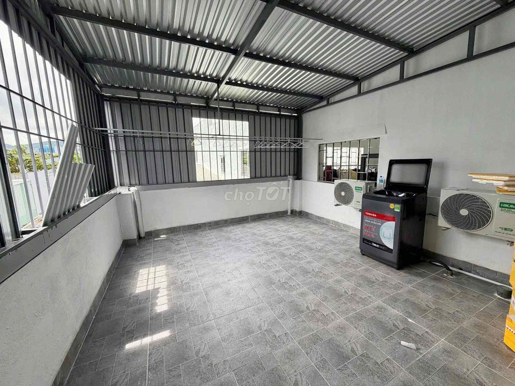 Furnished 3-storey house off Nguyễn Công Hãng — photo 6