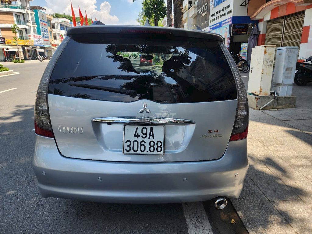 Mitsubishi Grandis 2005  - 160000 km. Mua bán Ô tô tại Thành phố Phan Rang-Tháp Chàm Ninh Thuận được đăng bởi Quocthang hình 6