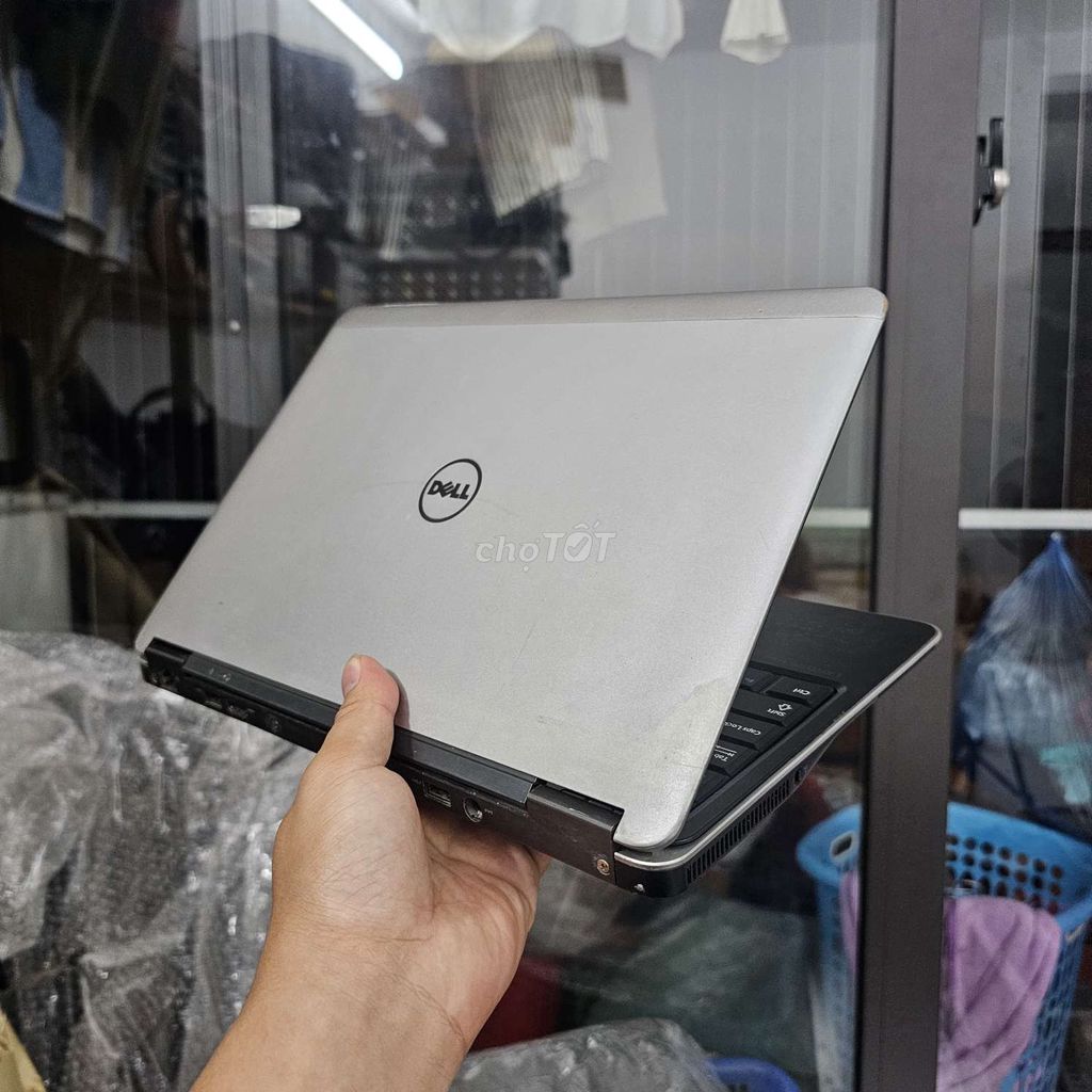 Dell Latitude E7240 i5 12.5 inch 8GB/256GB. Mua bán Laptop tại Quận Thanh Xuân Hà Nội được đăng bởi MÁY TÍNH LAPTOP NGOC SON COMPUTER hình 1