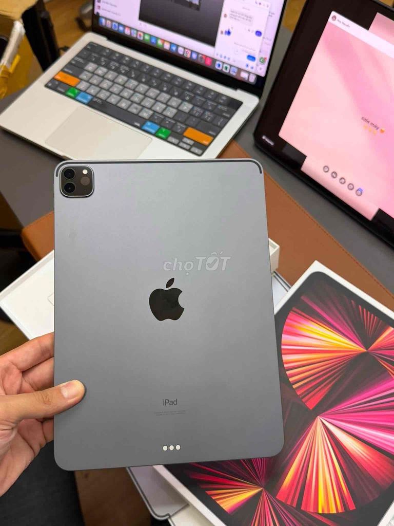 Apple iPad Pro 2020 128GB 5G Đủ Màu. Mua bán Máy tính bảng tại Thành phố Buôn Ma Thuột Đắk Lắk được đăng bởi Châu Ngọc Sơn hình 1
