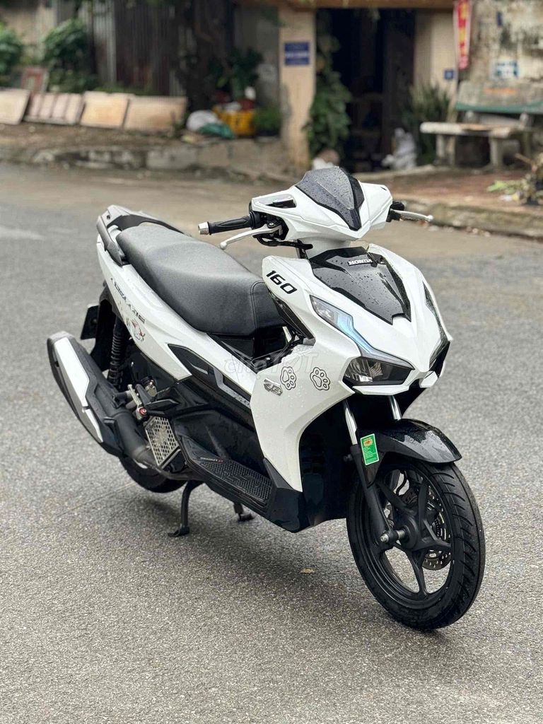 Honda Airblade 160i ABS 2023 Белая оригинальная шея