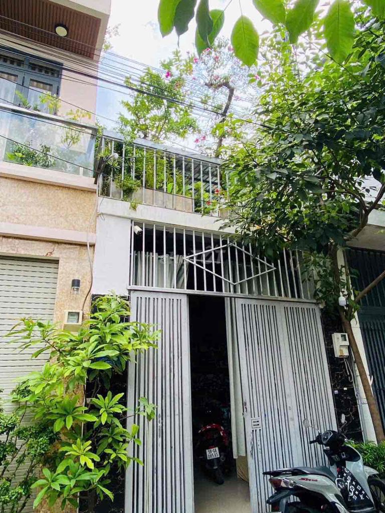 Bán nhà đúc 1 lầu thạnh xuân 22 hẻm thông xe tải tận nhà