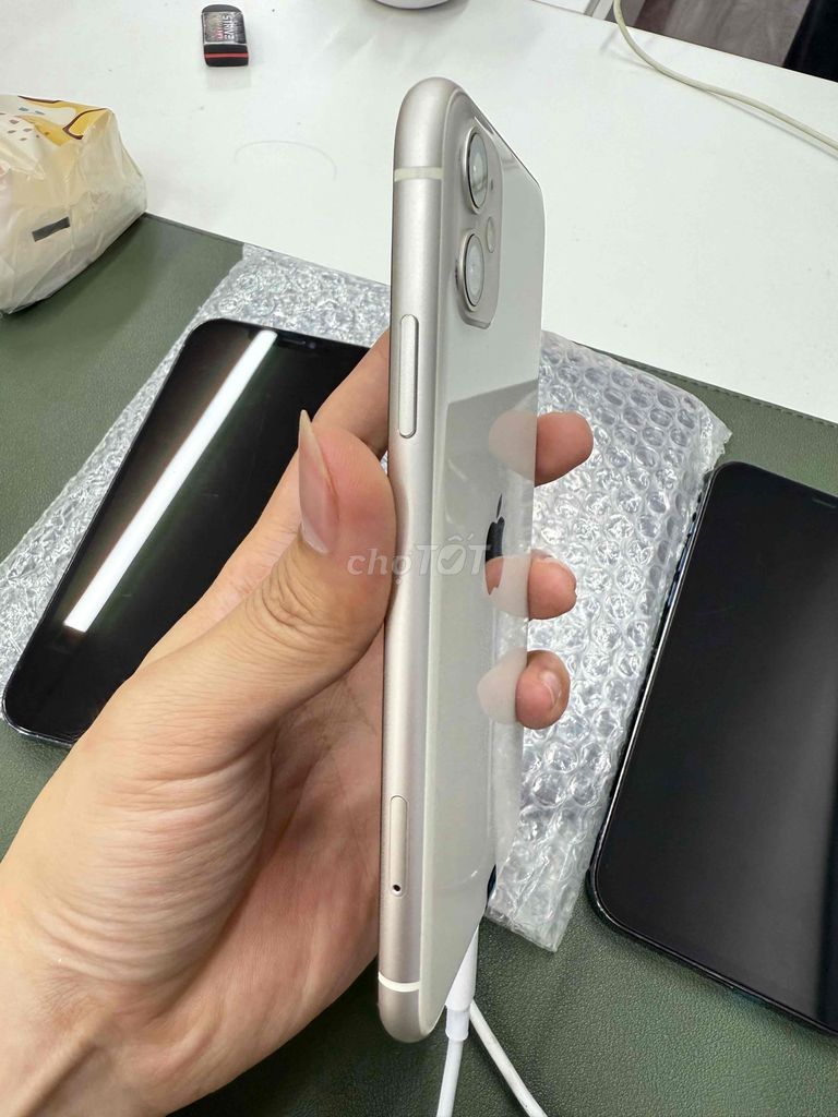 iphone 11 cũ like new. Mua bán Điện thoại tại Quận 10 Tp Hồ Chí Minh được đăng bởi CỬA HÀNG ĐIỆN THOẠI ZIN MOBILE hình 2
