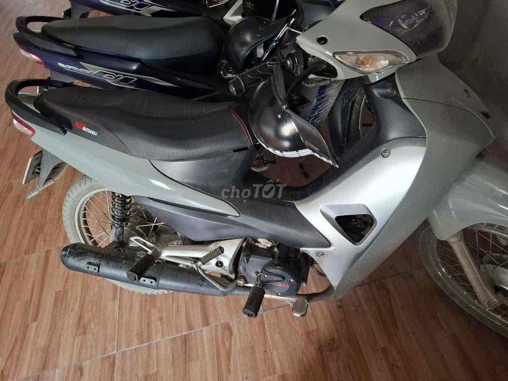 wave 50cc giấy tờ đầy đủ,sx năm 2021,biển Hà Nội. Mua bán Xe máy tại Quận Hoàng Mai Hà Nội được đăng bởi Đức Huy Phạm hình 2
