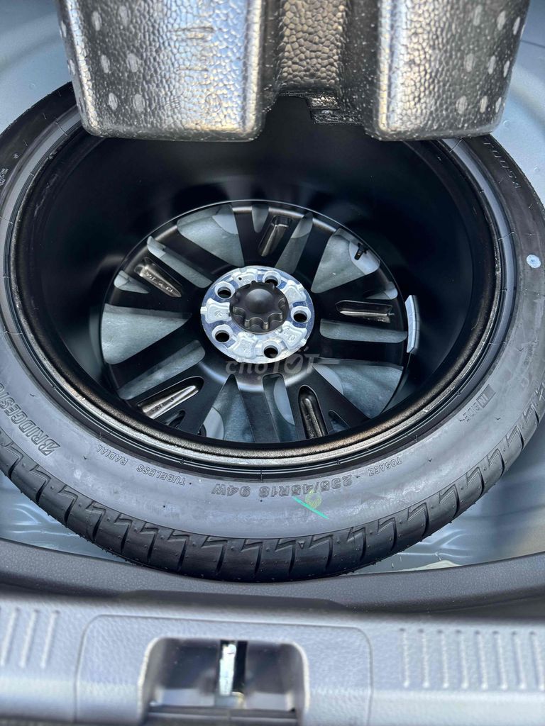 Toyota Camry 2025 2.5 HEV Mid - 2929 km. Mua bán Ô tô tại Huyện Thoại Sơn An Giang được đăng bởi Châu văn Quyền hình 8