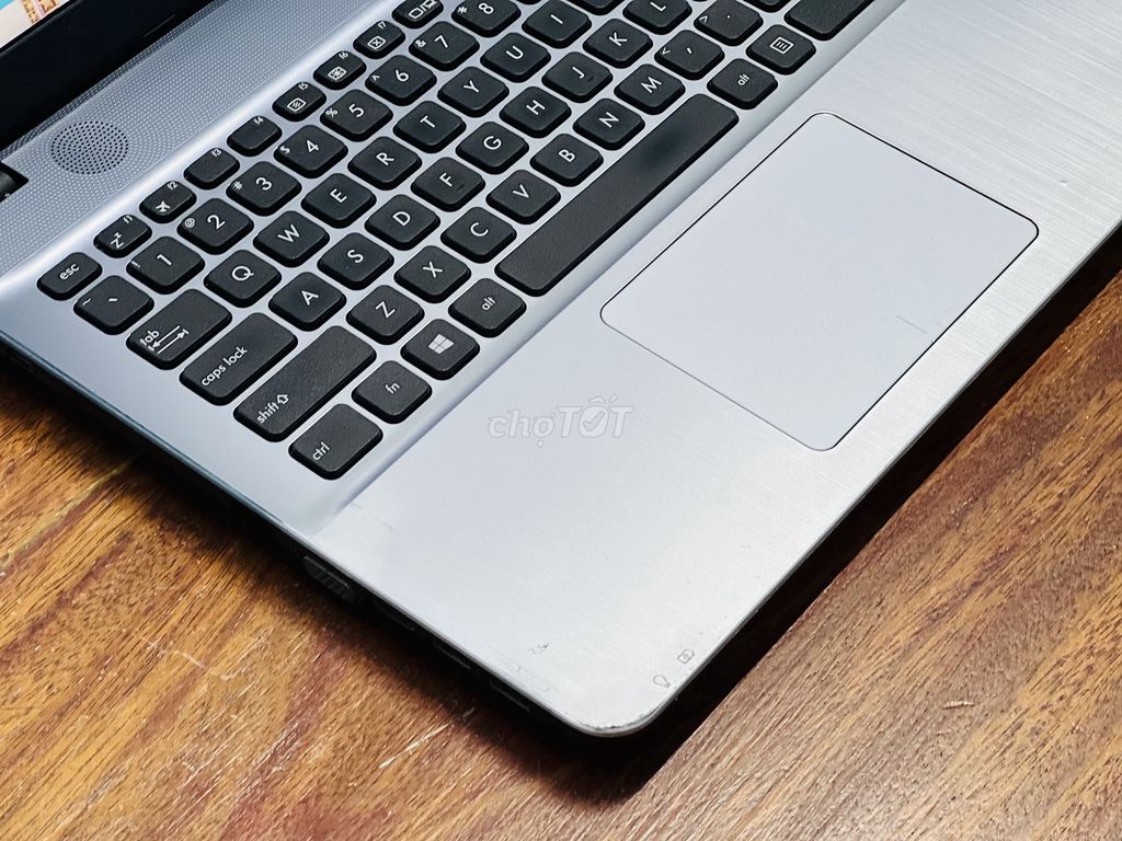 Laptop Asus X541 i3/6006U 8G 256/SSD BH 6 tháng