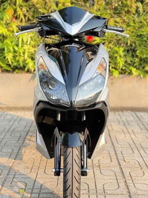 Air blade bạc Porsche ( nậu xớ tt e 8trieu nhận xe
