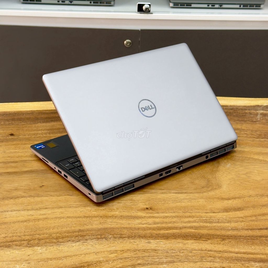 Dell Precision 7560 . I7 11850H-16G-512G-vga T1200. Mua bán Laptop tại Thành phố Thủ Dầu Một Bình Dương được đăng bởi Hùng hình 1