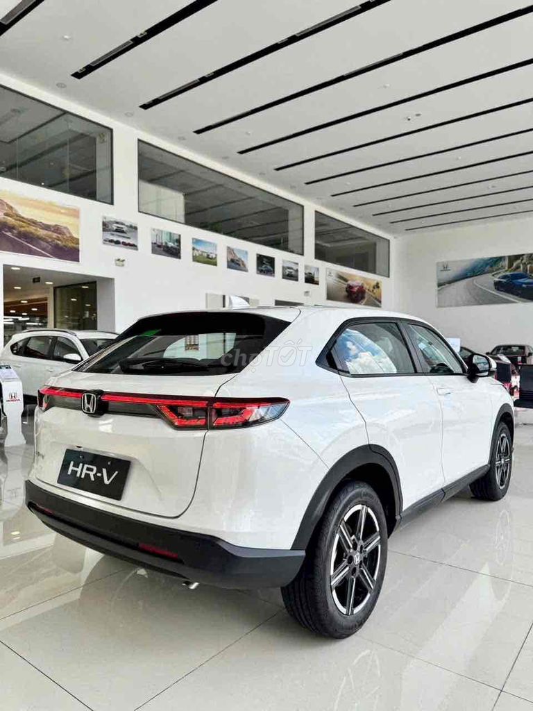 Honda HR- V G, L, e:Hev Giảm 100% Trước bạ. Mua bán Ô tô tại Quận Hải Châu Đà Nẵng được đăng bởi Cẩm Thi Honda Đà Nẵng hình 5
