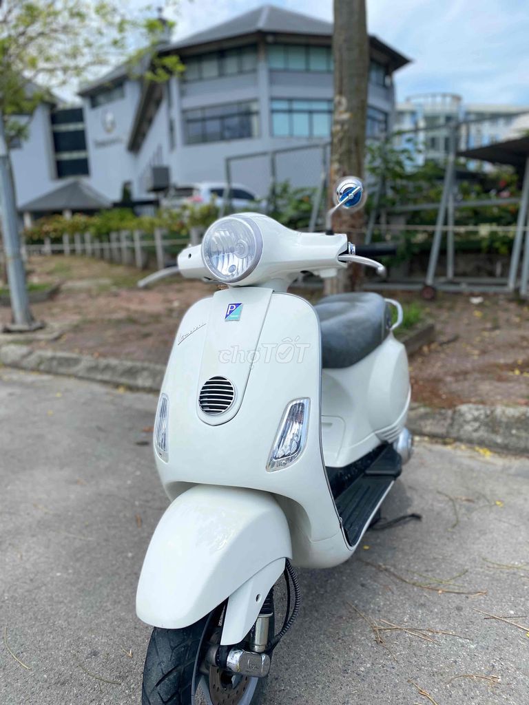 piaggio vespa trắng xe đẹp chạy ít. Mua bán Xe máy tại Quận Nam Từ Liêm Hà Nội được đăng bởi Lan Phương hình 4