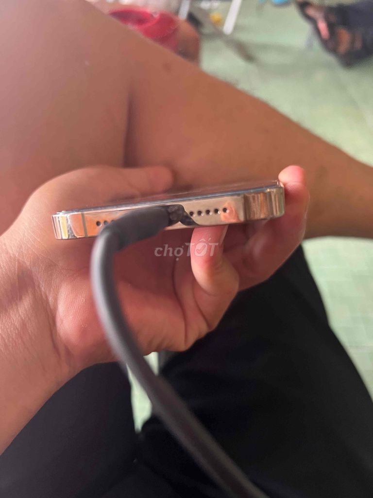 iPhone 14 Pro Vàng Đã sử dụng. Mua bán Điện thoại tại Thành phố Long Khánh Đồng Nai được đăng bởi Lực Apple hình 1