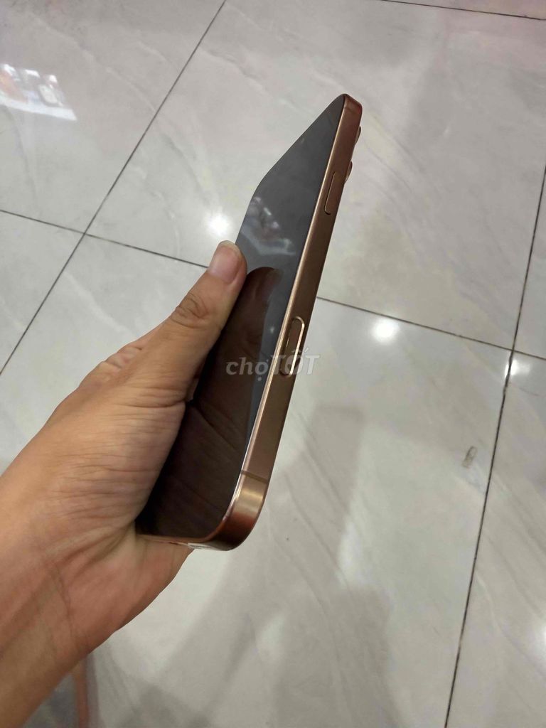 IPHONE 16 PRO MAX 256GB SAMẠC BẢN QUỐC TẾ. Mua bán Điện thoại tại Quận Thanh Khê Đà Nẵng được đăng bởi Hải Hà hình 1