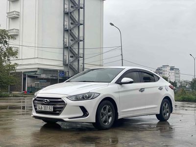 Bán Hyundai Elantra 2019