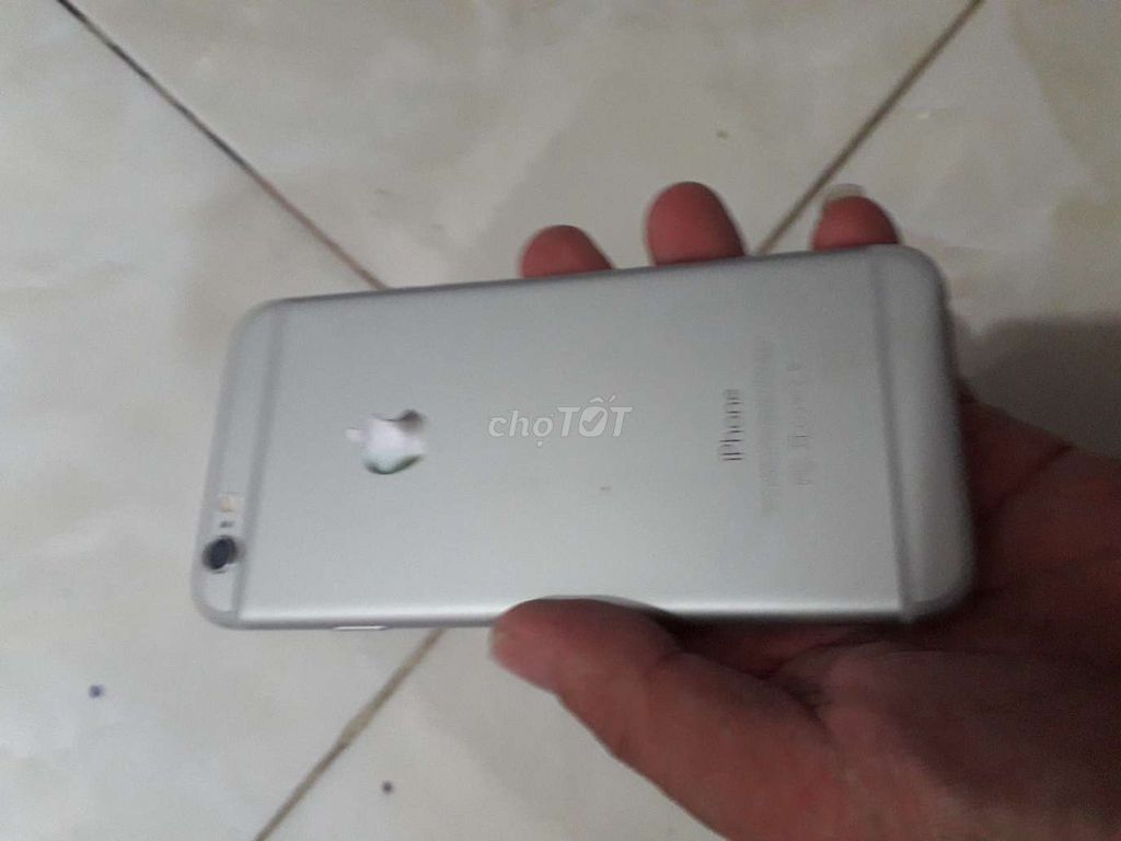 0582015592 - Apple iPhone 6 Bạc 16 GB qt