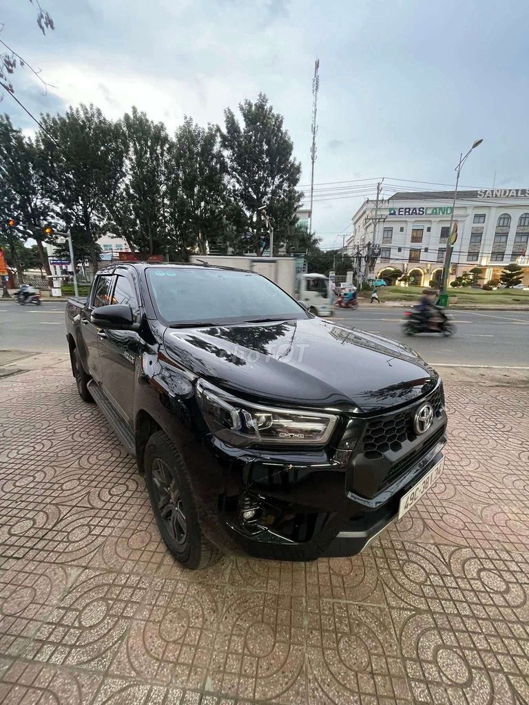 Hilux 2024 std 1 cầu lướt 16.000km. Mua bán Ô tô tại Thành phố Biên Hòa Đồng Nai được đăng bởi Đặng Lê Nhựt Trường hình 4