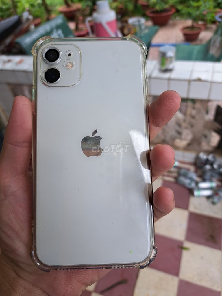 Apple iPhone 11 64GB Trắng Đã sử dụng. Mua bán Điện thoại tại Huyện Châu Thành Tiền Giang được đăng bởi Hà Văn Tòng hình 1