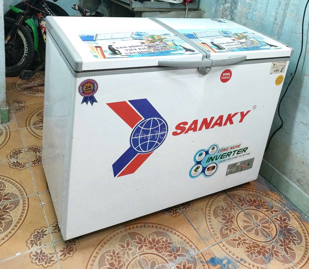 Tủ đông suốt Sanaky Inverter 300l máy móc zin tiết