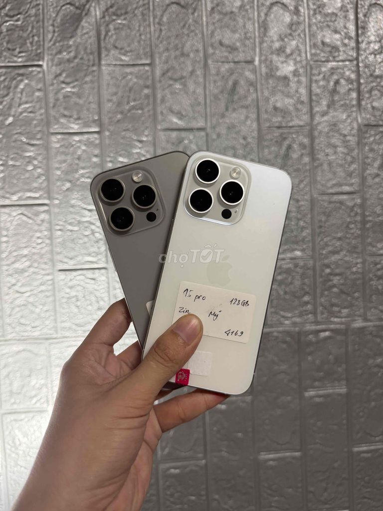 Apple iPhone 15 Pro 128GB Nhiều màu 99,999%. Mua bán Điện thoại tại Quận Hải Châu Đà Nẵng được đăng bởi Hoàng Táo 273 Nguyễn Hoàng hình 1