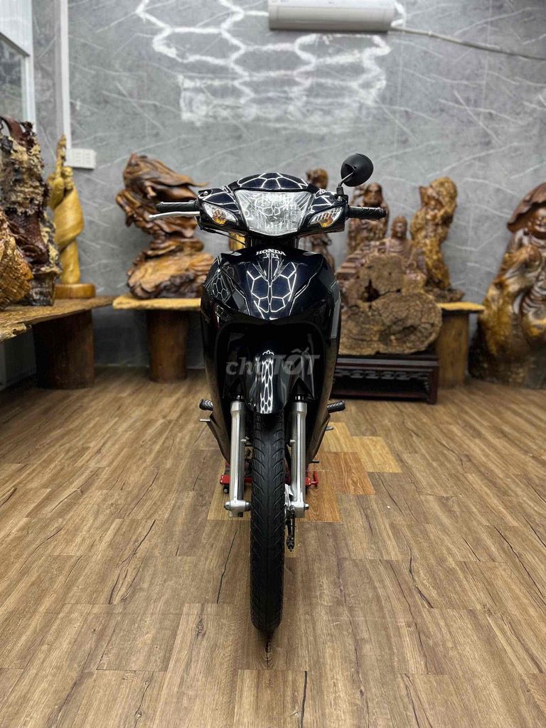 Honda Wave A 2019, документы владельца, номер Сайгона, тихий мотор