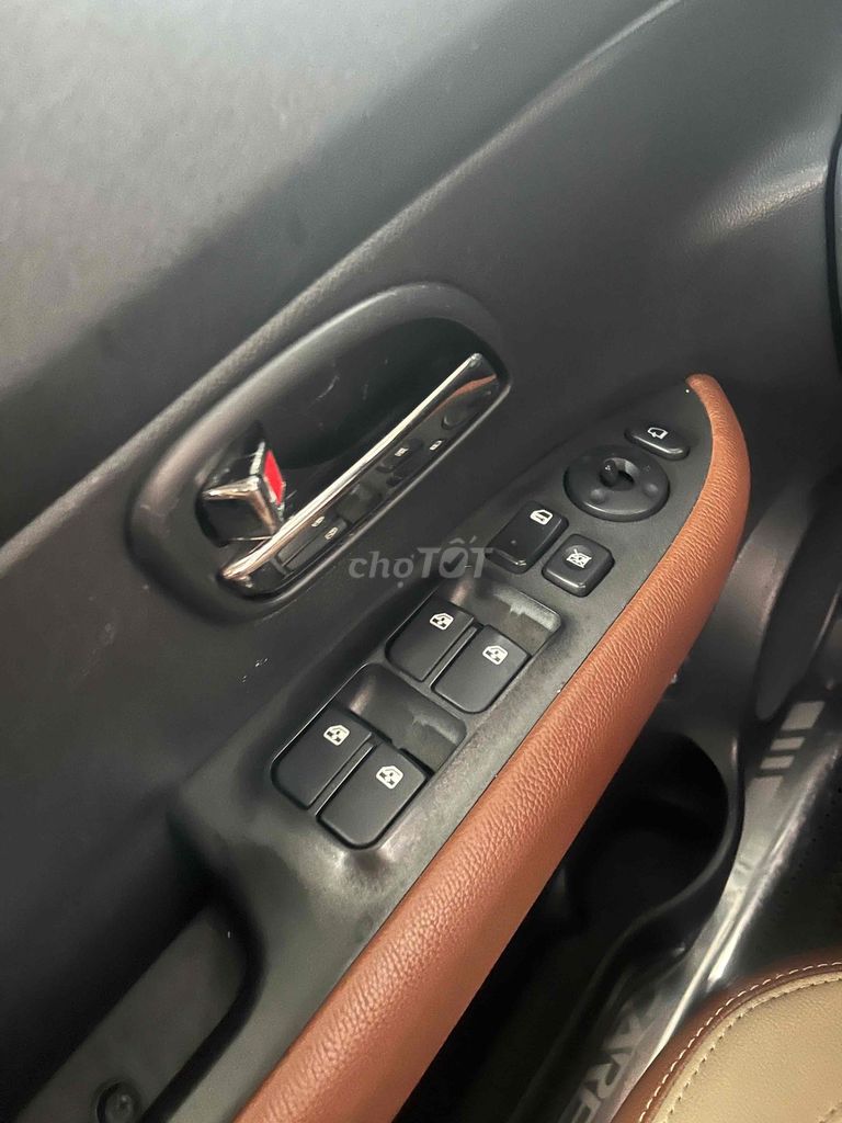 Kia Carens 7c 2014 std 2.0AT biển SG 67k zin chuẩn. Mua bán Ô tô tại Quận Bình Tân Tp Hồ Chí Minh được đăng bởi Duy hình 9