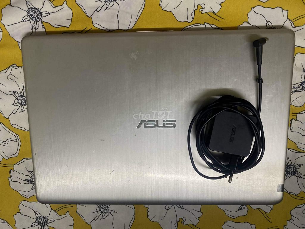 ASUS Vivobook i5-8265U 15.6 inch 8GB/256GB. Mua bán Laptop tại Quận Tân Bình Tp Hồ Chí Minh được đăng bởi Huỳnh Minh Cơ hình 1
