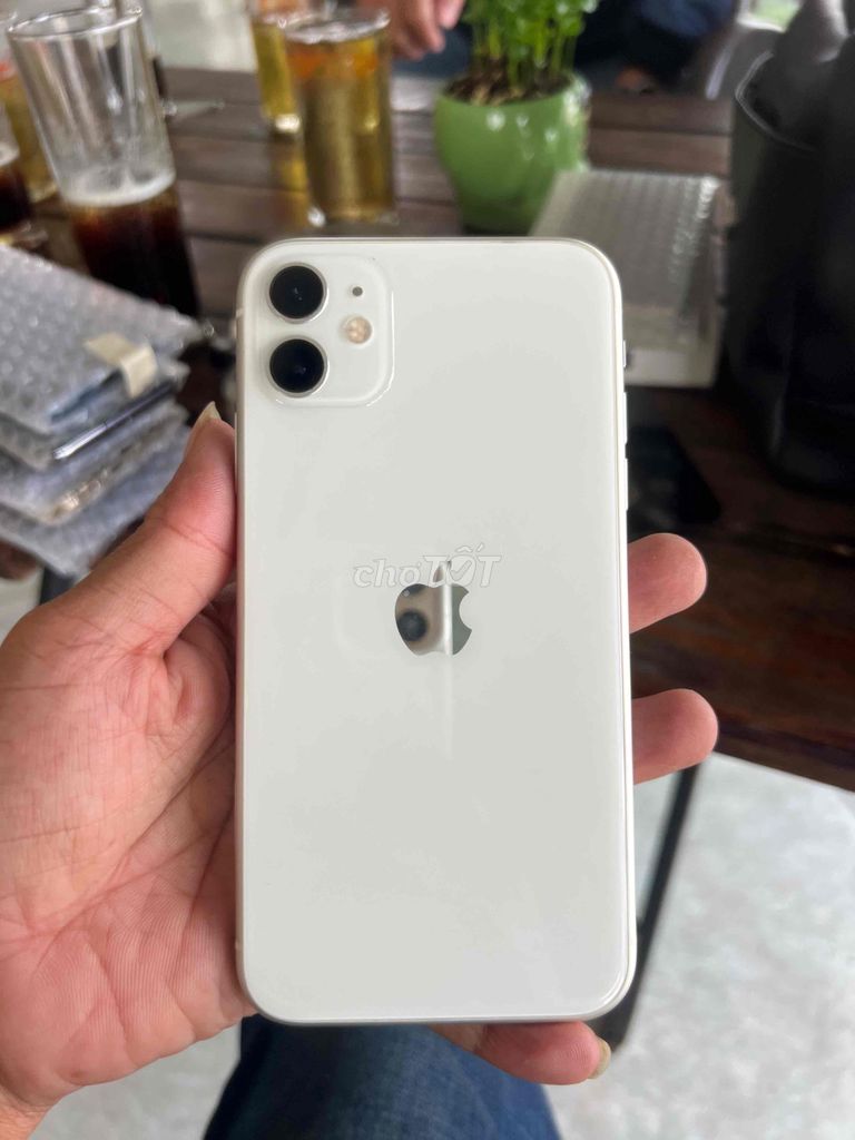 iphone 11 vn trắng zin đẹp pin new 100. Mua bán Điện thoại tại Thành phố Thủ Dầu Một Bình Dương được đăng bởi Đt củ giá rẻ phú chánh tdm hình 1