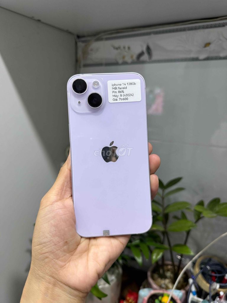 iPhone 14 128GB Quốc tế Tím P86 Zin Đẹp 98. Mua bán Điện thoại tại Huyện Hóc Môn Tp Hồ Chí Minh được đăng bởi Thu hình 1