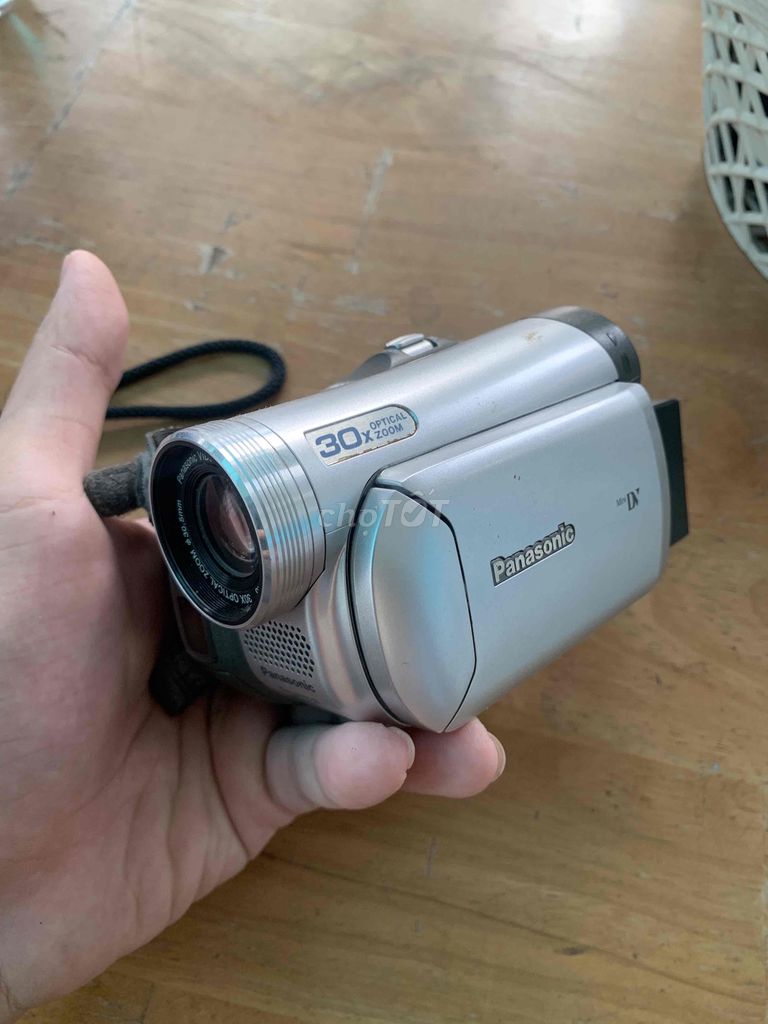 Máy quay Panasonic - Dùng Decor - 150k dọn phòng. Mua bán Máy ảnh, Máy quay tại Huyện Nhà Bè Tp Hồ Chí Minh được đăng bởi Phạm Minh Hào hình 1