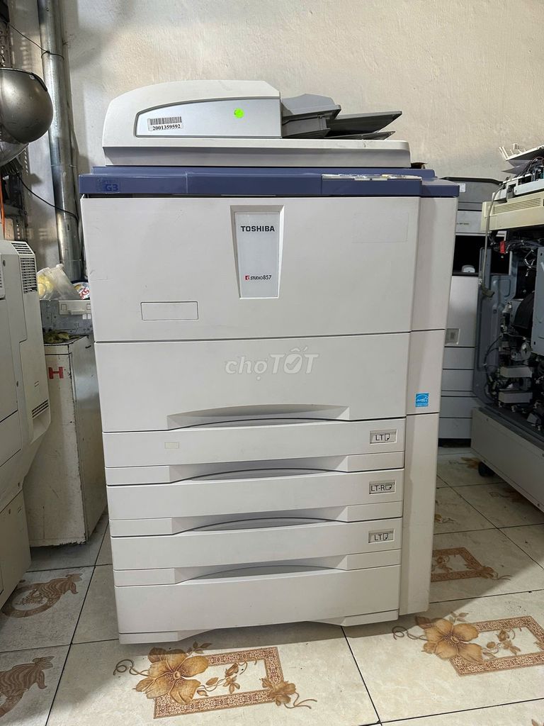 Máy photocopy toshiba 857 dọn đẹp