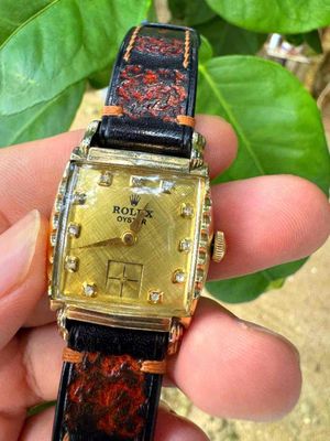 Đồng hồ tank cổ điển mặt vuông. Mua bán Đồng hồ tại Huyện Định Quán Đồng Nai được đăng bởi ĐỒNG HỒ SI PHAM LINH