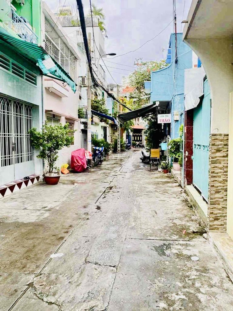 Bán nhà 50m2 Tôn Thất Hiệp Quận 11, hẻm xe hơi vi vu, chỉ 4.1 tỷ