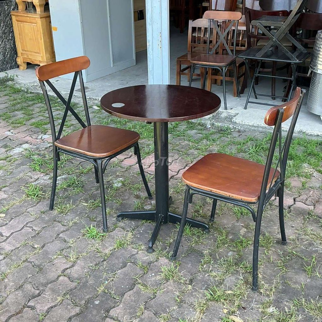 Bàn ghế cafe Gỗ Kim loại Mới. Mua bán Nội thất, đồ gia dụng khác tại Quận Hải An Hải Phòng được đăng bởi Trí Dũng Nguyễn hình 1