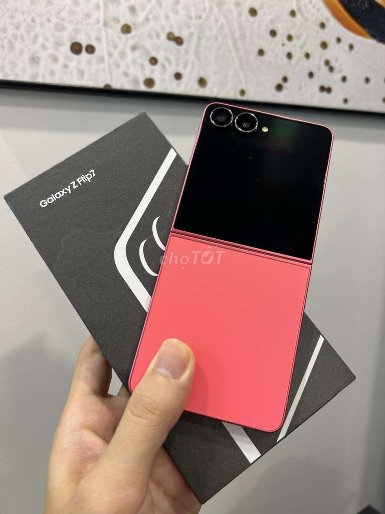 Samsung Z Flip 7 256GB Đỏ CARE+ T7/2027. Mua bán Điện thoại tại Quận Ba Đình Hà Nội được đăng bởi TRẦN MINH SƠN hình 1