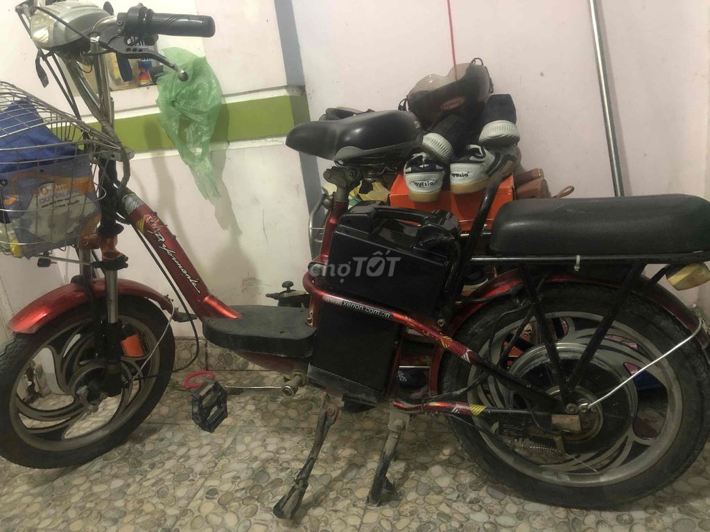 Xe đạp điện màu Đỏ. Mua bán Xe điện tại Huyện Bình Chánh Tp Hồ Chí Minh được đăng bởi nguyen xuan hieu hình 2