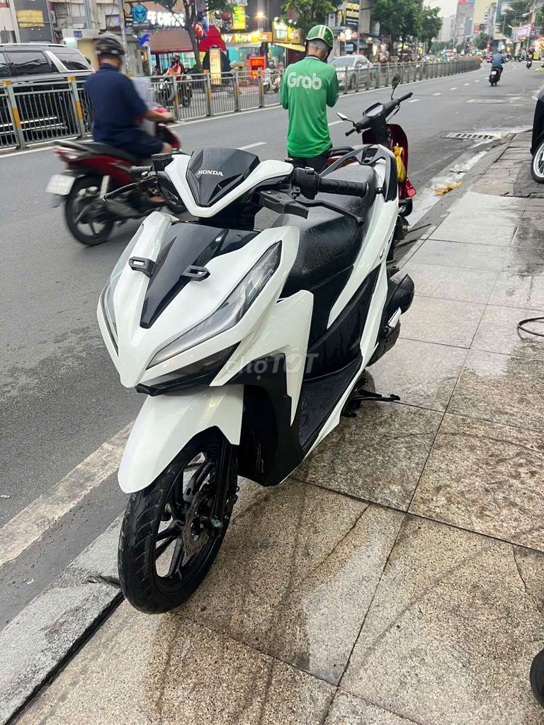 Honda Xe máy Trắng Đã qua sử dụng. Mua bán Xe máy tại Quận Tân Phú Tp Hồ Chí Minh được đăng bởi Tuanduy hình 4