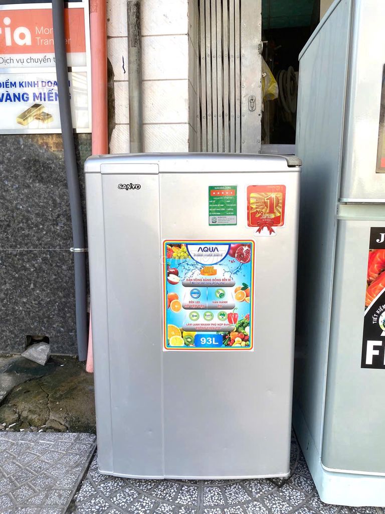 Tủ lạnh mini Sanyo Aqua dung tích 93.0 lít. Mua bán Tủ lạnh tại Quận Bình Thạnh Tp Hồ Chí Minh được đăng bởi Điện lạnh Anh Dũng hình 1