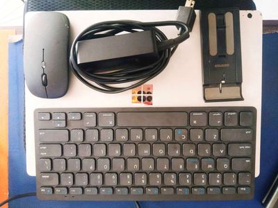 Microsoft Surface Book 2 i5-7300U 8GB/119GB