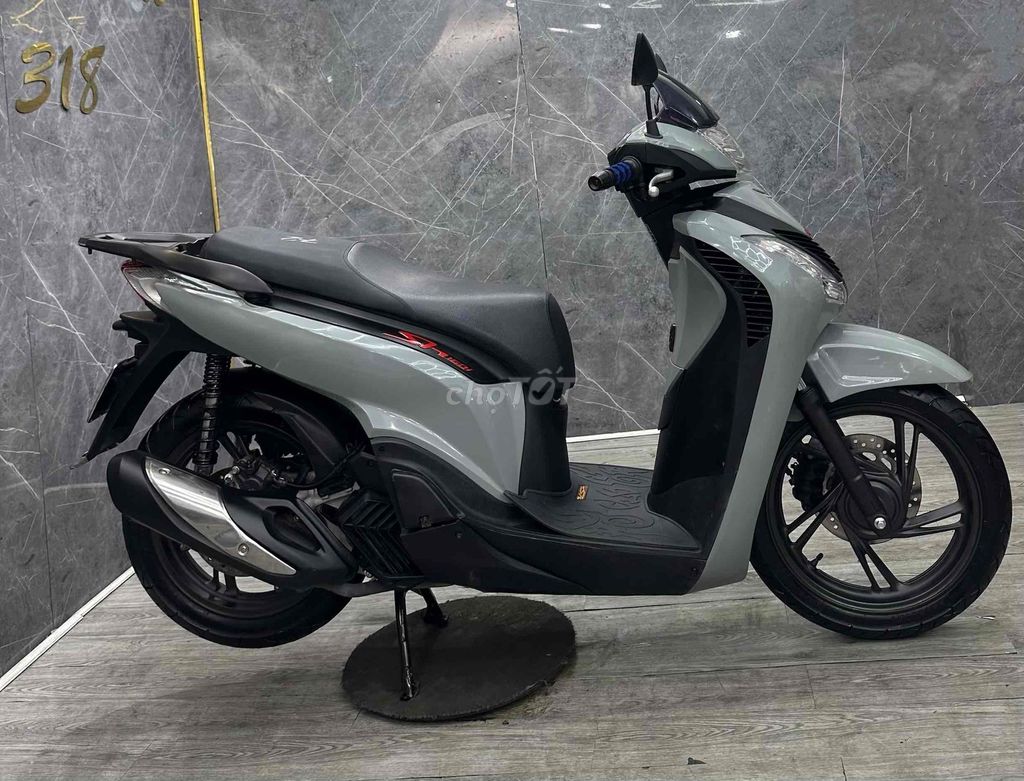 SHVN 2024 125i CBS odo 3k BSTP. Mua bán Xe máy tại Quận Tân Phú Tp Hồ Chí Minh được đăng bởi  Võ SH318 hình 4