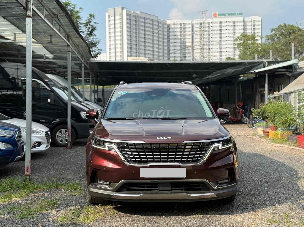 Kia Carnival xăng signature 3.5