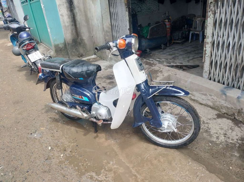 Cần bán chiếc cúp như hình giấy tờ đầy đủ. Mua bán Xe máy tại Huyện Hóc Môn Tp Hồ Chí Minh được đăng bởi A Tuấn hình 2