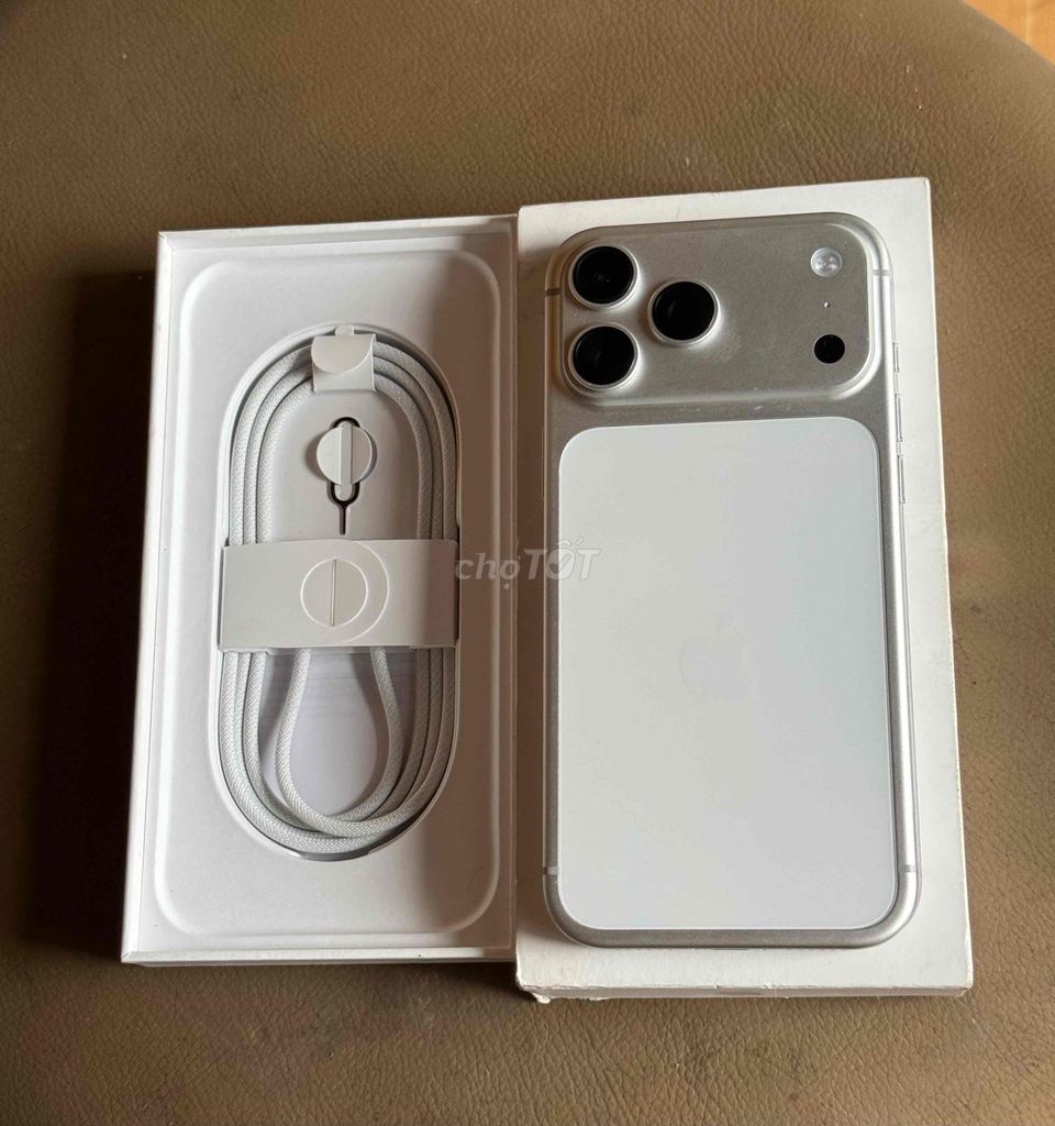 Apple iPhone 17 Pro Max 256GB Bạc. Mua bán Điện thoại tại Huyện Đông Anh Hà Nội được đăng bởi cuộc sống muôn màu hình 1